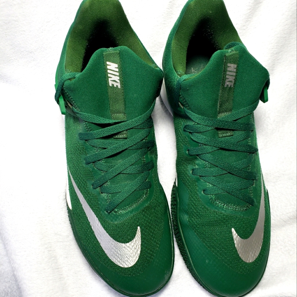 Nike Zoom Shift Mens Green Basketball Shoes Size 13.5 Sneakers Pre-Owned